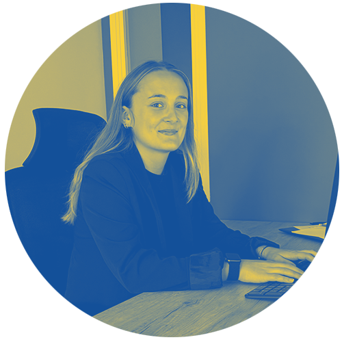 Flavie, collaboratrice comptable 